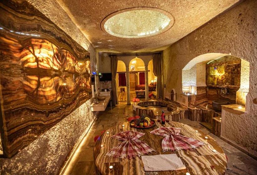 هتل Oread Cave Suites