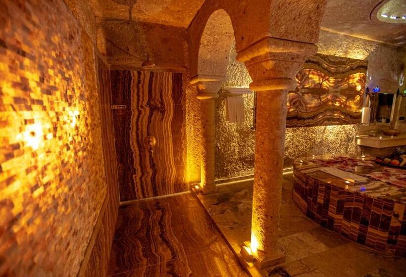 هتل Oread Cave Suites