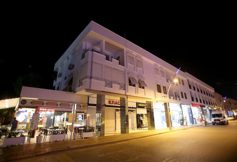 Melissa Moment Apart