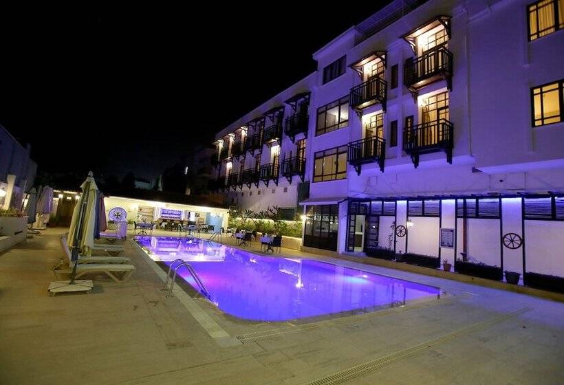 Melissa Moment Apart