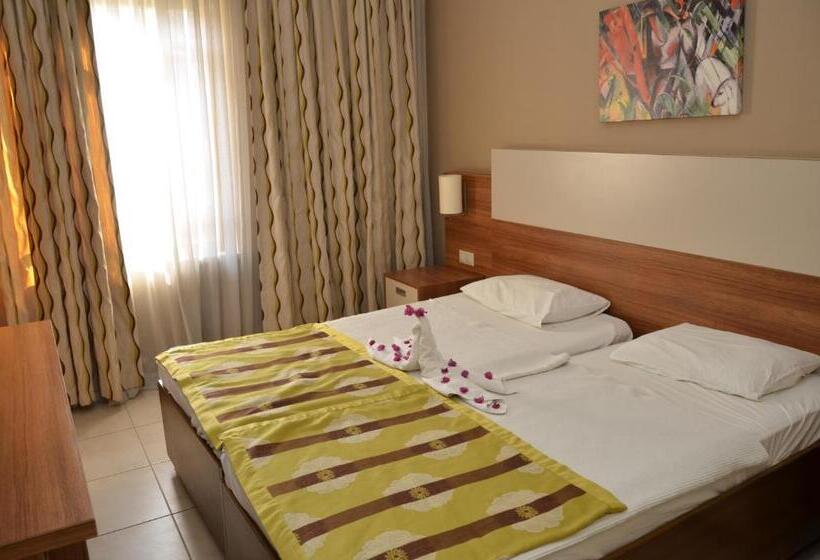 Melissa Moment Apart