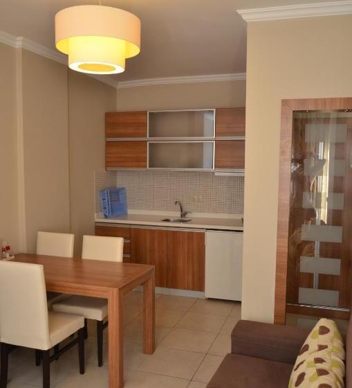 Melissa Moment Apart