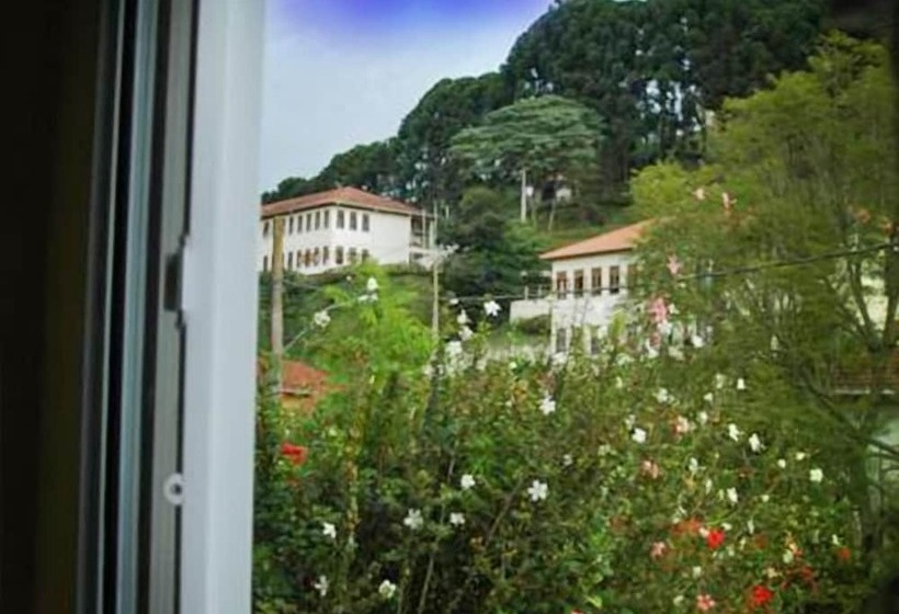 הוסטל Oca Delfim