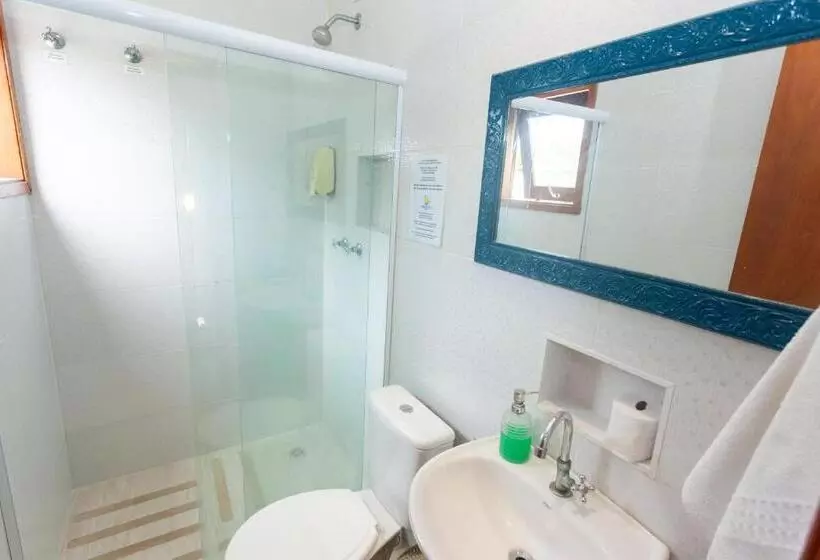 ユースホステル Ubatuba Ecologic Pousada