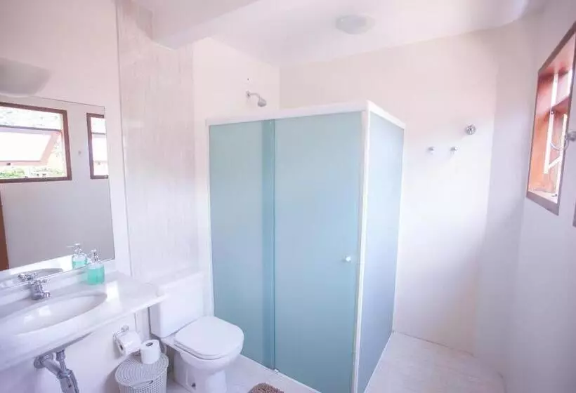 ユースホステル Ubatuba Ecologic Pousada