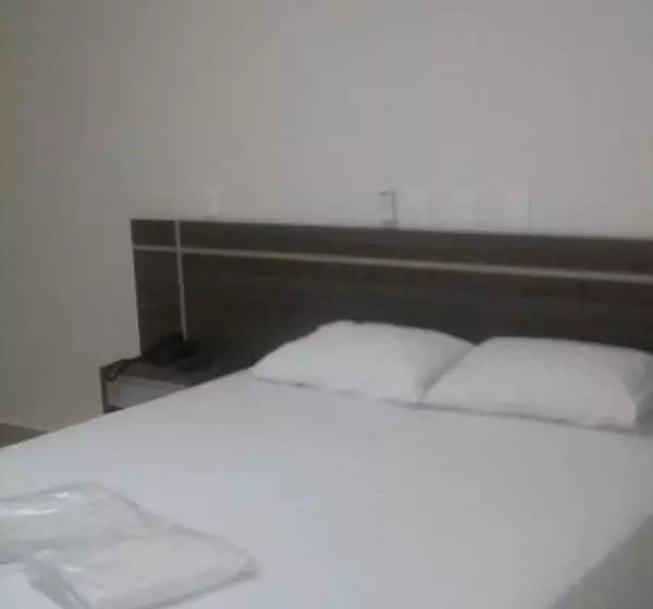 هتل Apoema