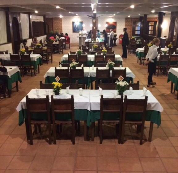 Отель Eduardos Park