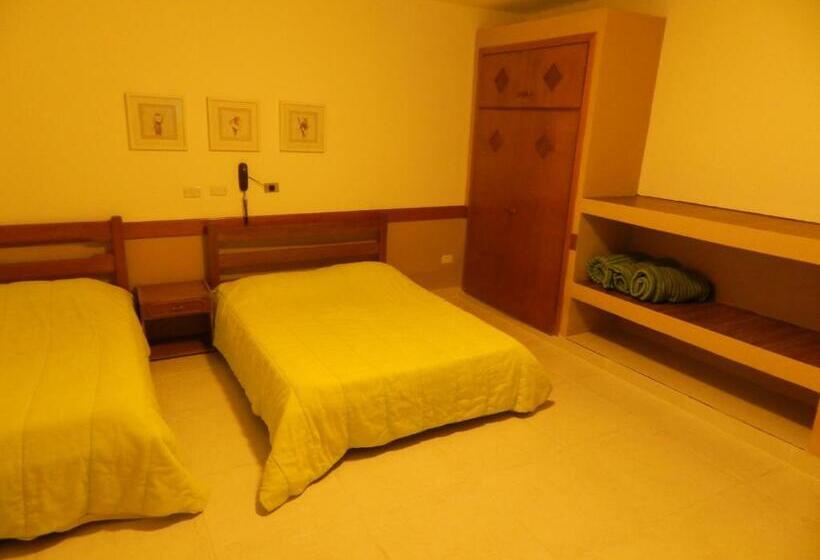 Отель Eduardos Park