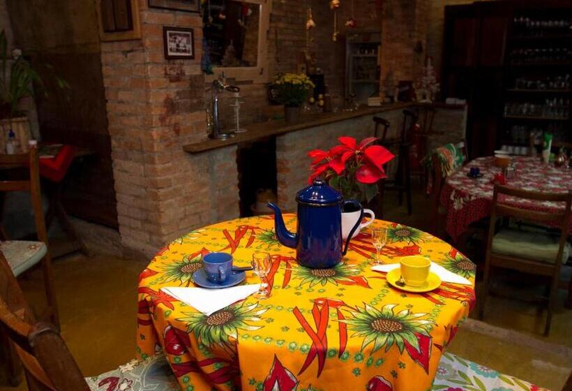 ホテル Hospedaria Os Memorialistas   Paranapiacaba