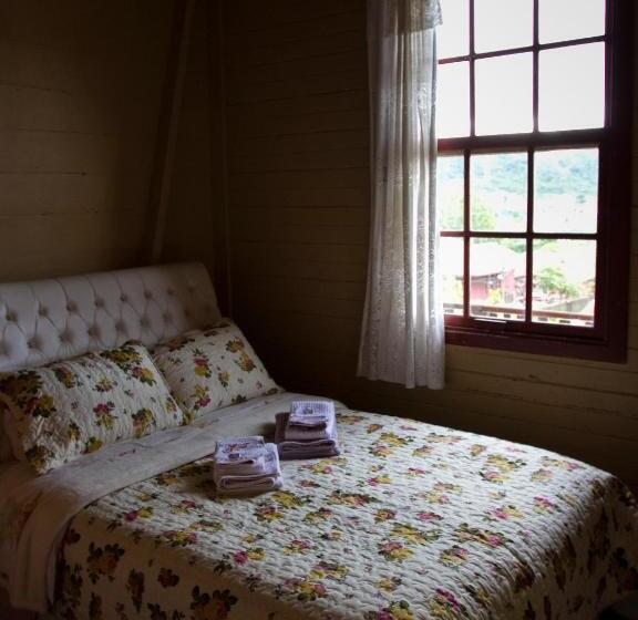 ホテル Hospedaria Os Memorialistas   Paranapiacaba