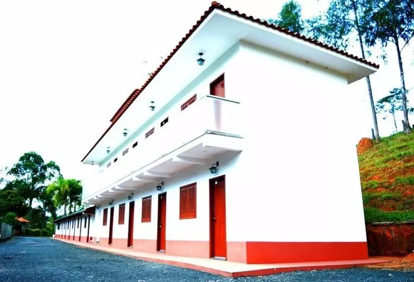Hotelli Lindoia Rural