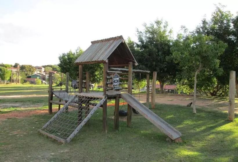 Hotelli Lindoia Rural