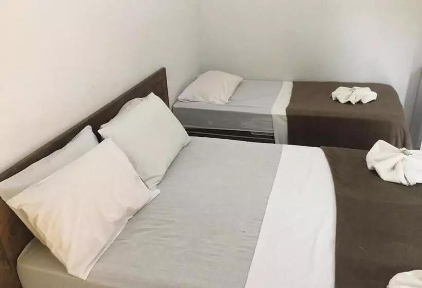 Hotelli Lindoia Rural