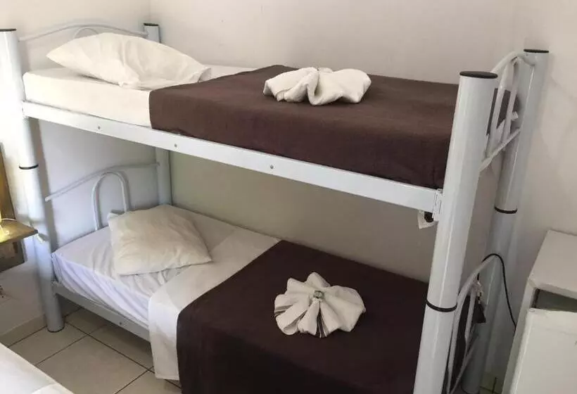 Hotelli Lindoia Rural