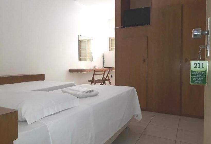 בית מלון כפרי Minas Palace