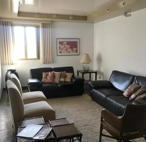 ホテル Minas Palace