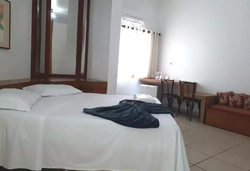 ホテル Minas Palace