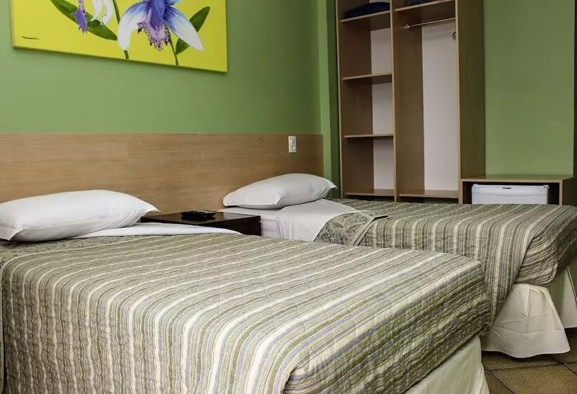 ホテル Pousada Caravelas Lusitanas Ltda