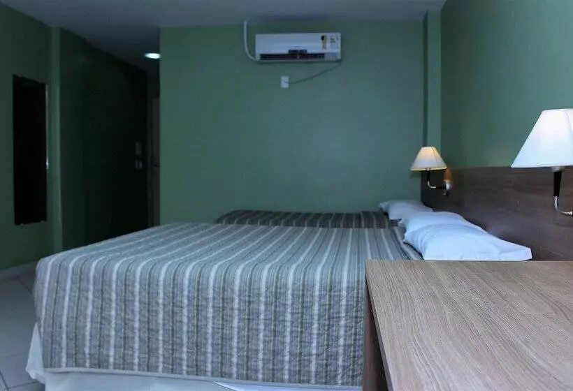 ホテル Pousada Caravelas Lusitanas Ltda