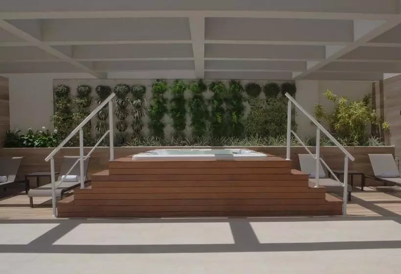 Hotelli Promenade Queimados