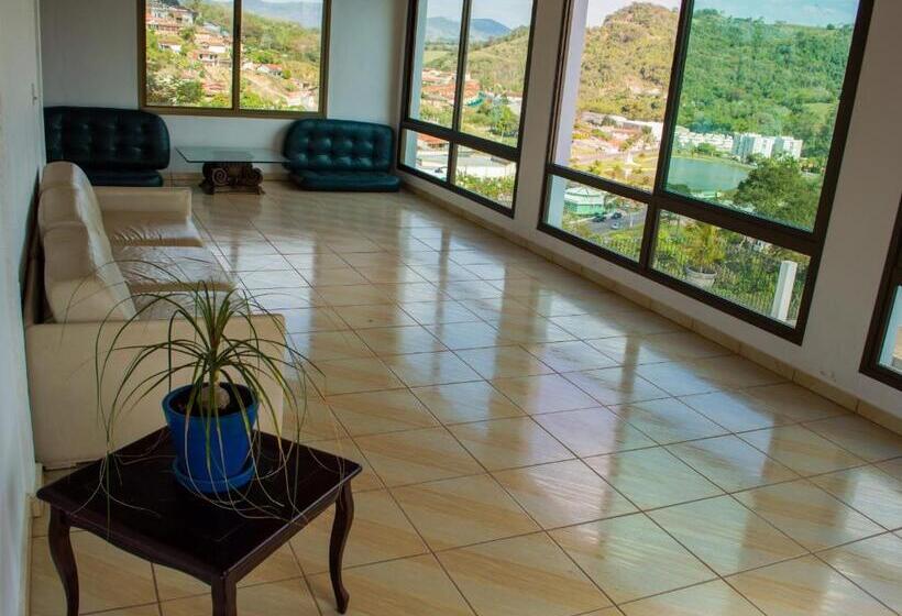 ホテル Villa Do éden