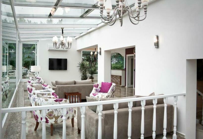 Olbios Marina Resort