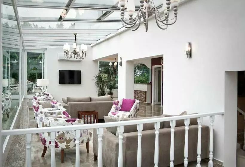 Olbios Marina Resort