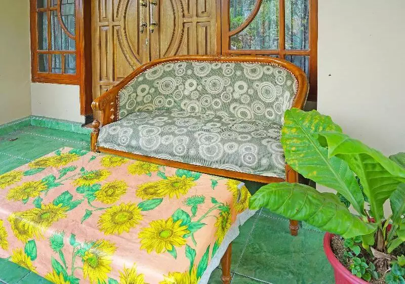 ホテル Spot On 91527 As-sakinah Homestay Syariah