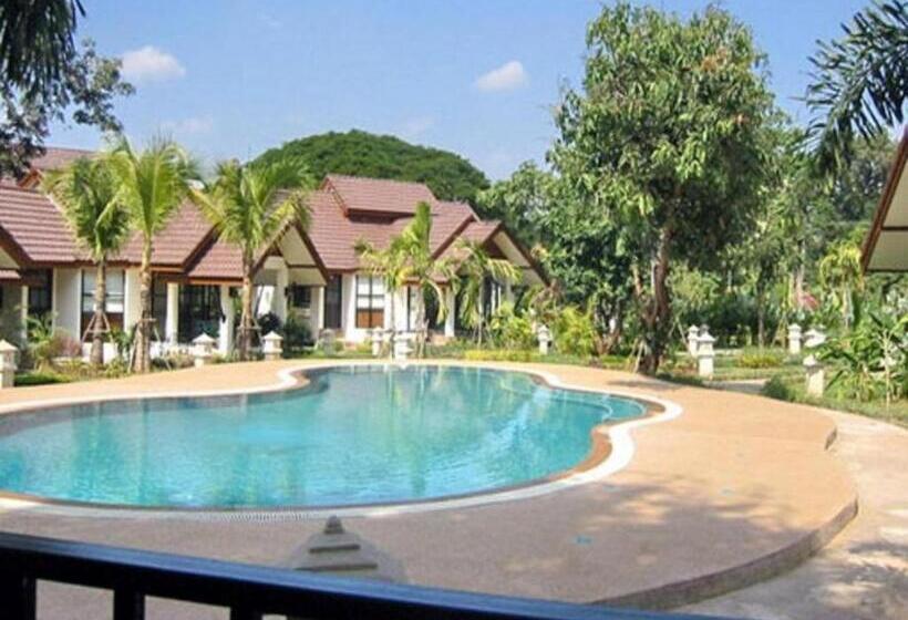 Hotel Pang Rujee Resort