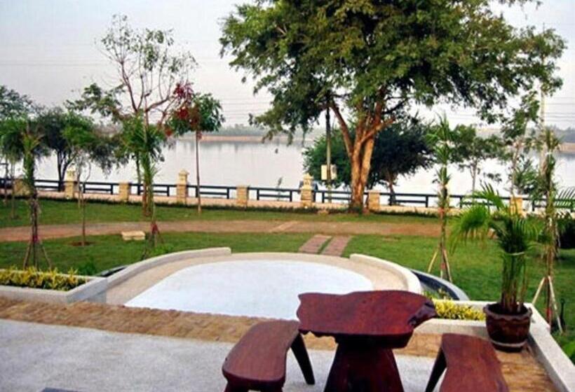 Hotel Pang Rujee Resort