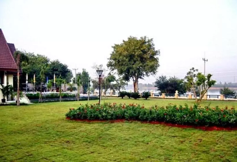 ホテル Pang Rujee Resort