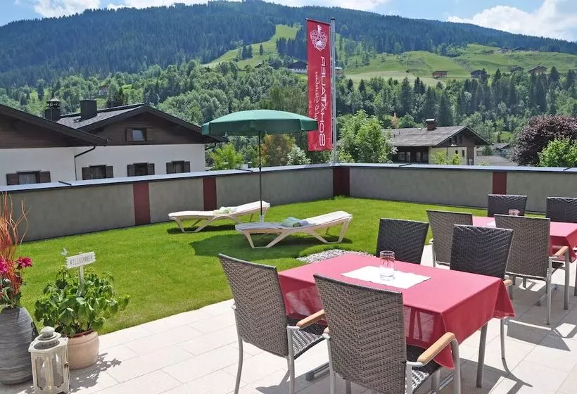 ホテル Appartement Schattauer