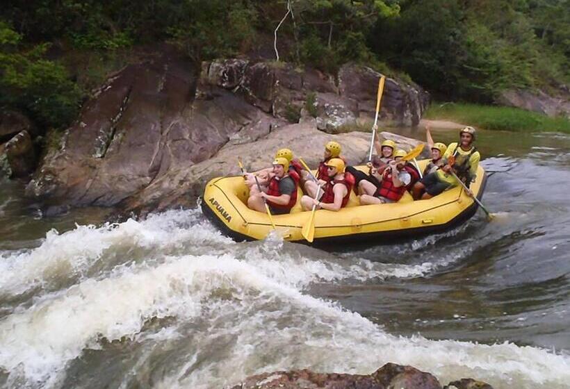 ユースホステル Tucano House