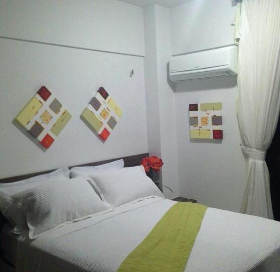 בית מלון כפרי Beach Place Resort Residence