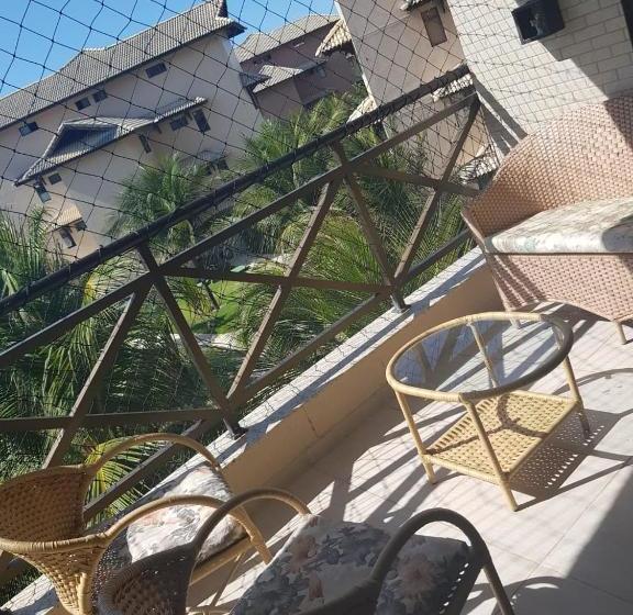 בית מלון כפרי Beach Place Resort Residence