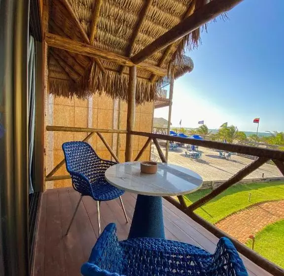 Hotelli Bobz Boutique Resort