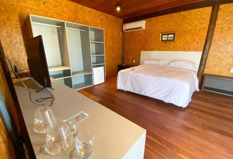 Hotelli Bobz Boutique Resort