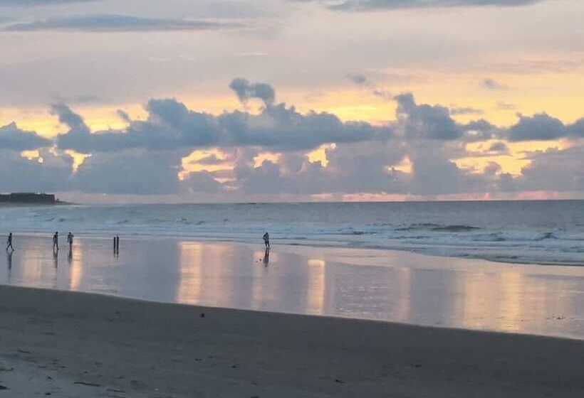 בית מלון כפרי Rede Beach