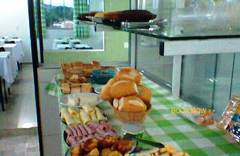 בית מלון כפרי Strato Express Residence