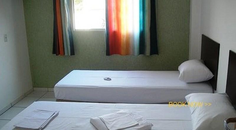 בית מלון כפרי Strato Express Residence