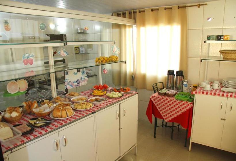 בית מלון כפרי Strato Express Residence