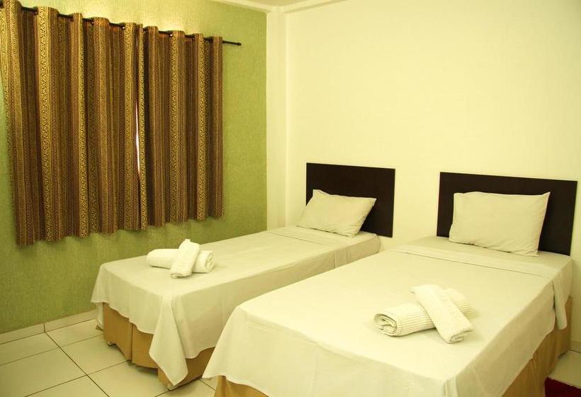 בית מלון כפרי Strato Express Residence