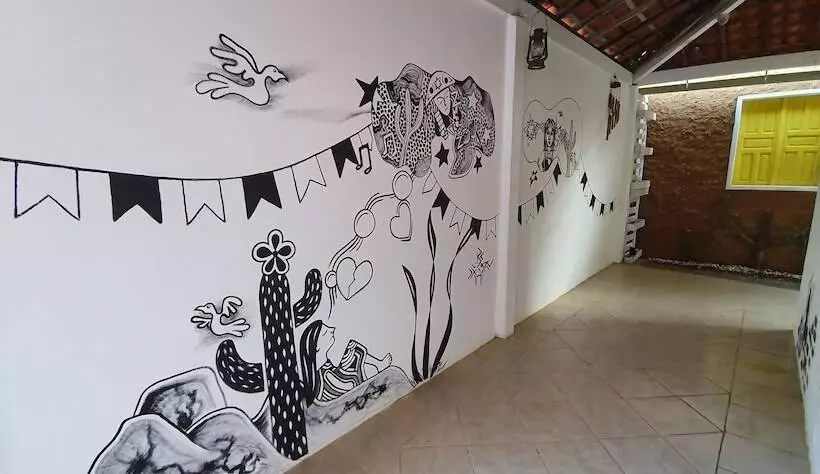 ユースホステル Vila Aju  Pousada Tematica