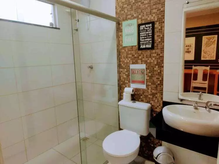 ユースホステル Vila Aju  Pousada Tematica