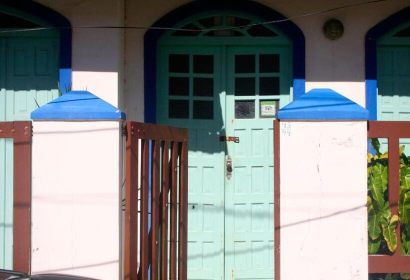 Alfazema Cultural Bed And Breakfast