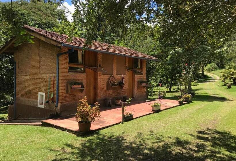 مبيت وإفطار Champagny Pousada