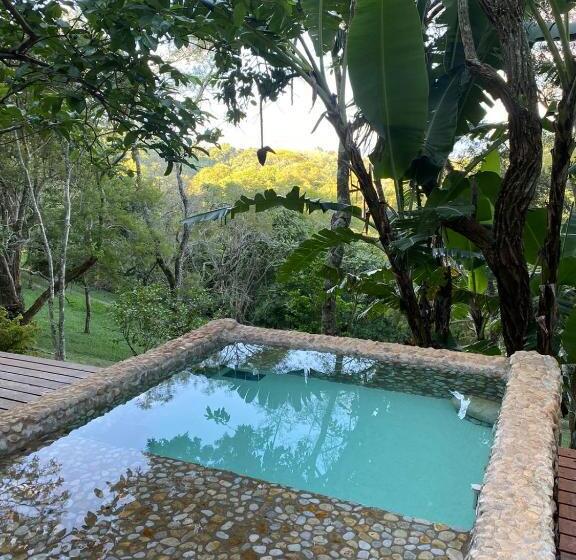 مبيت وإفطار Champagny Pousada