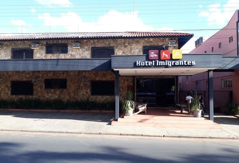 ホテル Imigrantes