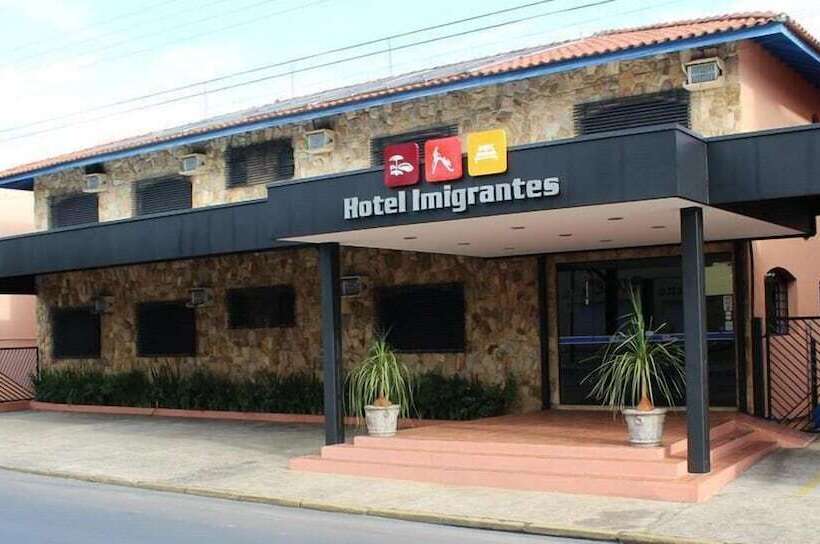 ホテル Imigrantes