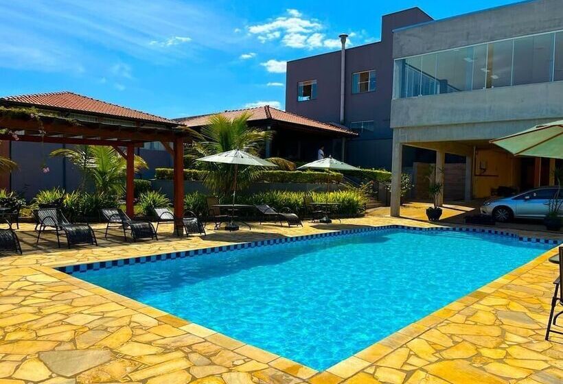 ホテル Imigrantes